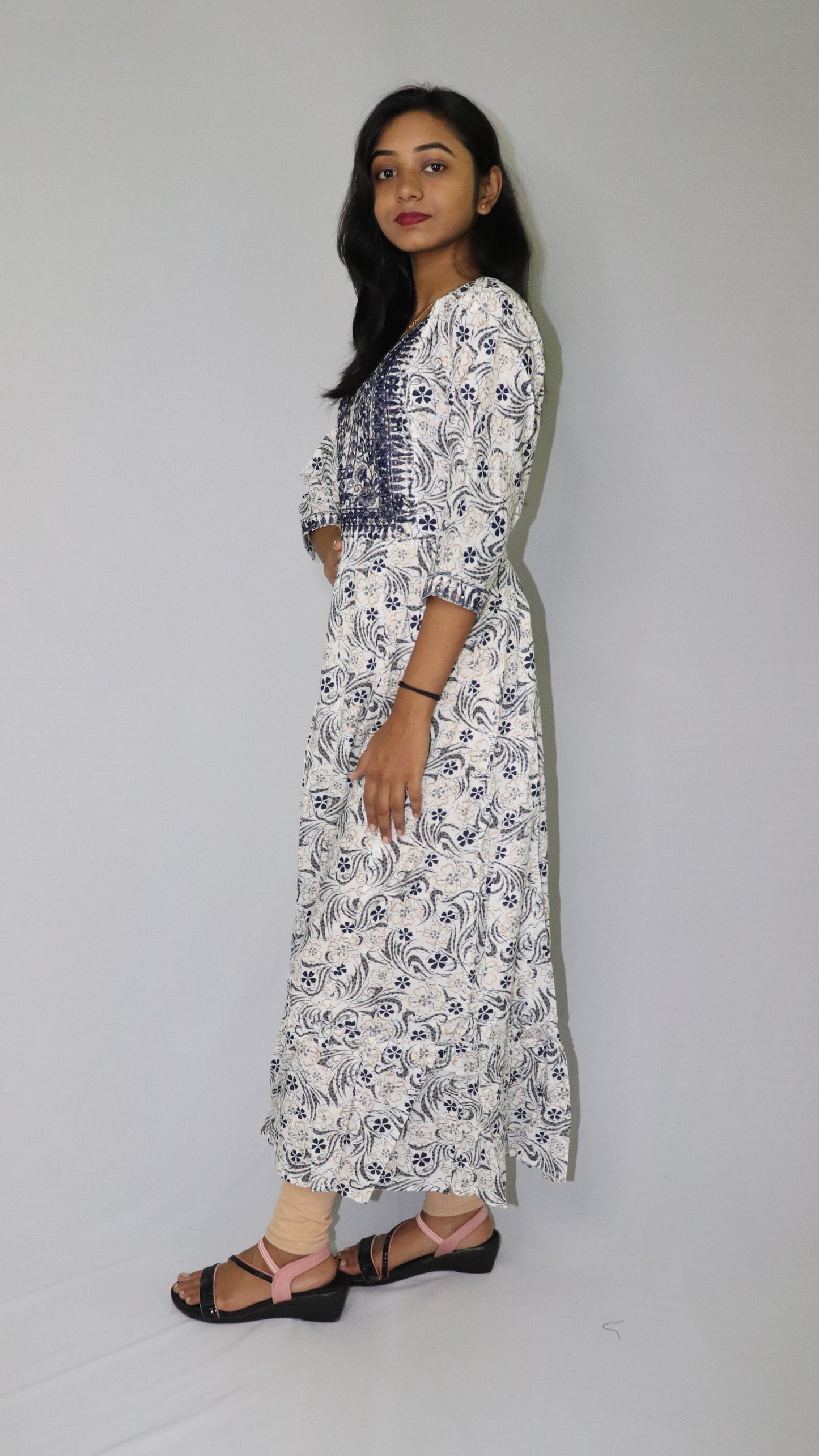 ATIMADE Women's White Printed Floral Long Kurti