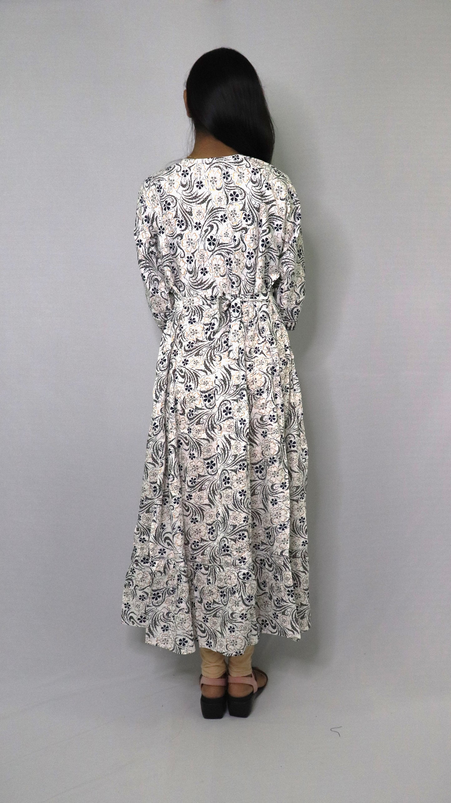 ATIMADE Women's White Printed Floral Long Kurti
