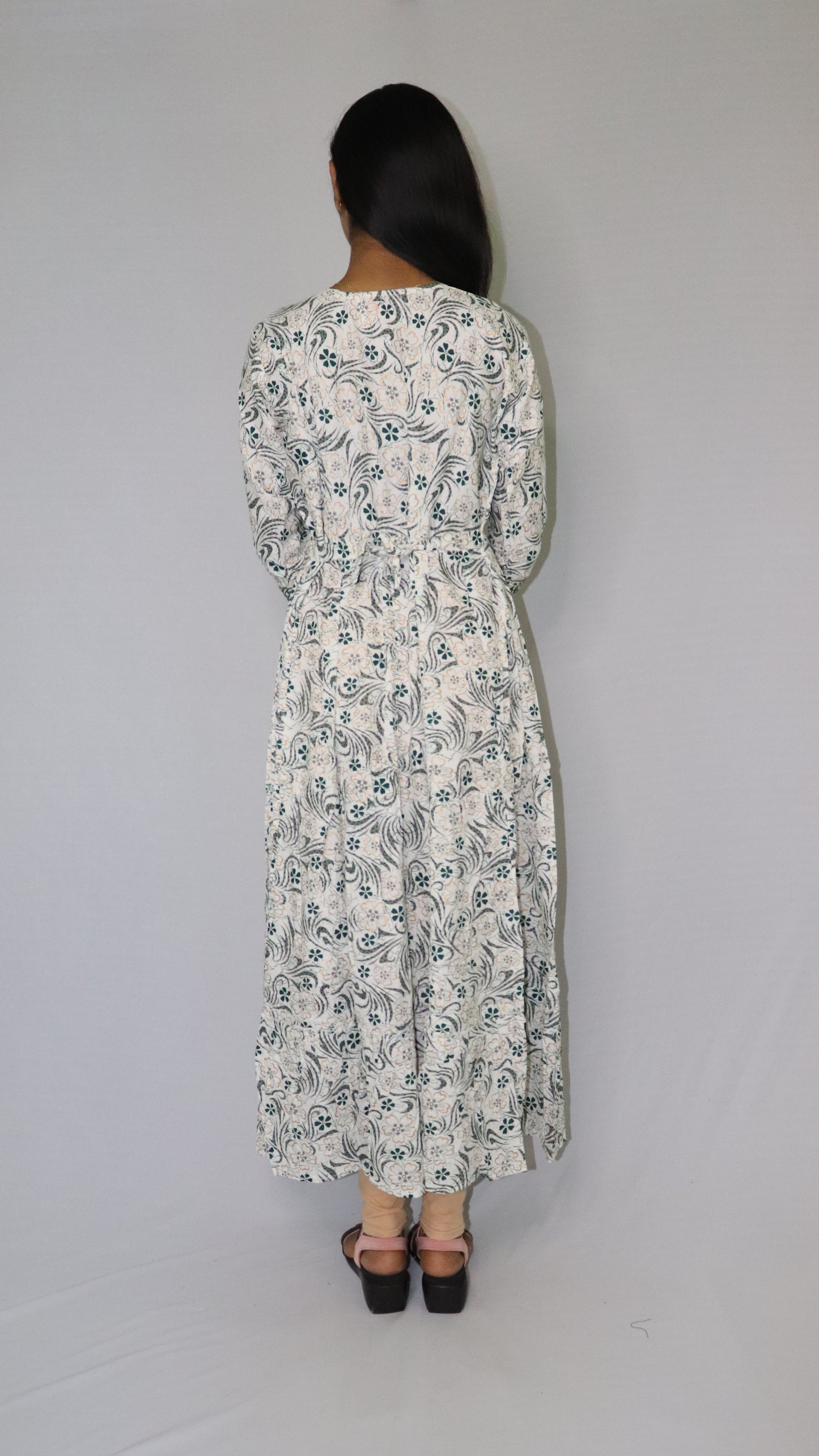 ATIMADE Women's White Printed Floral Long Kurti