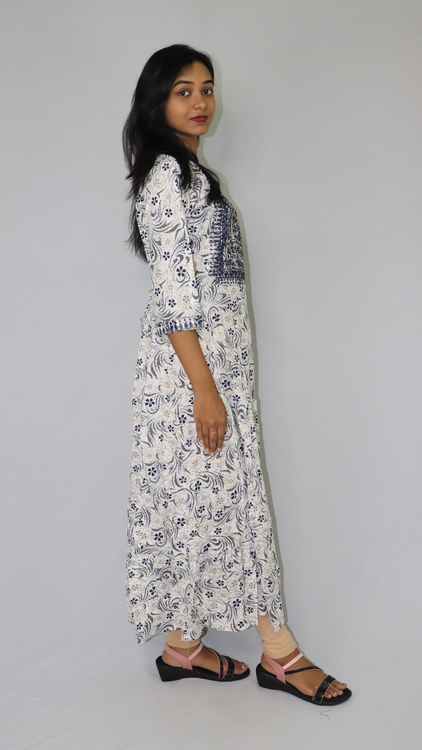 ATIMADE Women's White Printed Floral Long Kurti