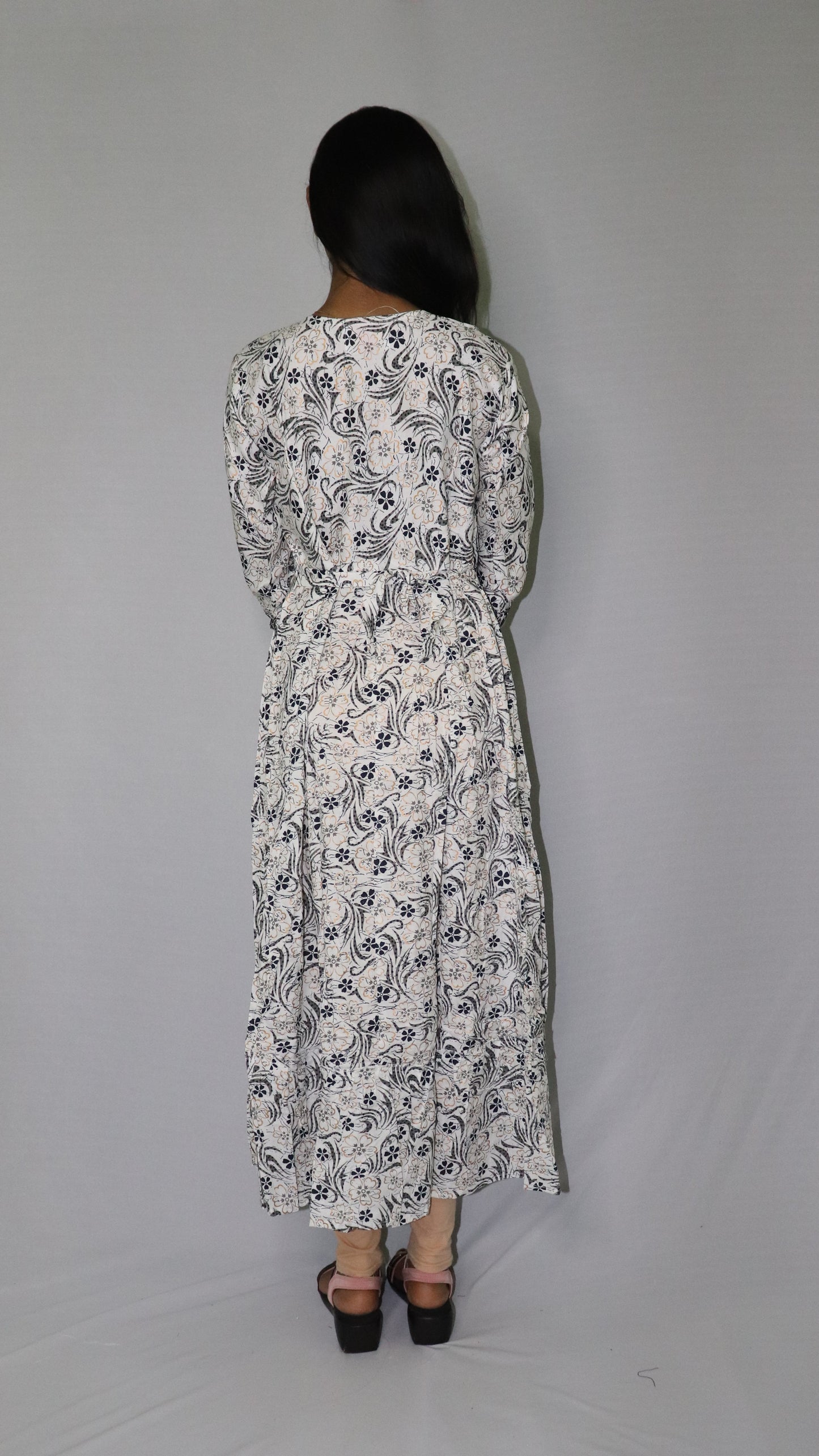 ATIMADE Women's White Printed Floral Long Kurti