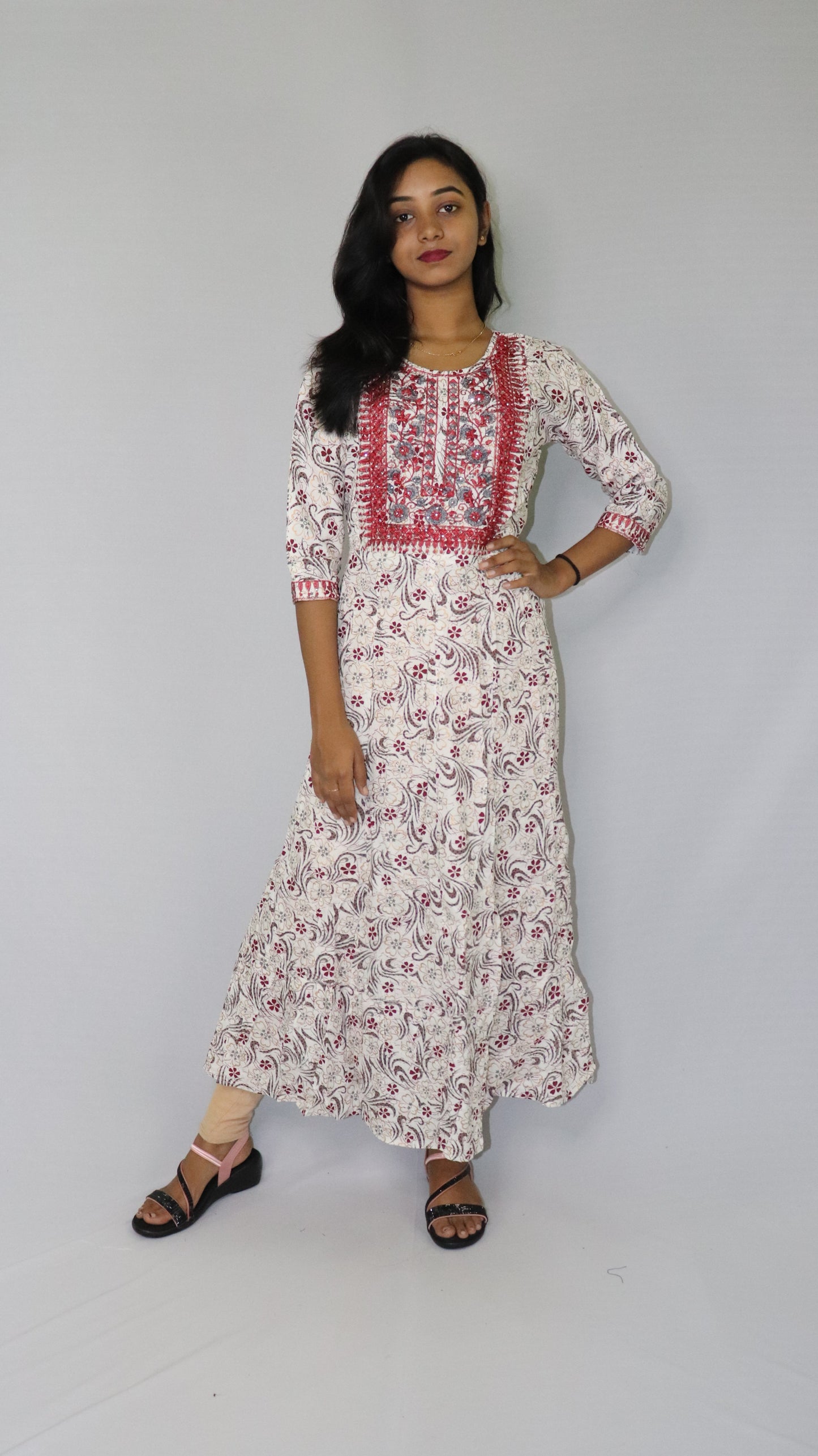 ATIMADE Women's White Printed Floral Long Kurti