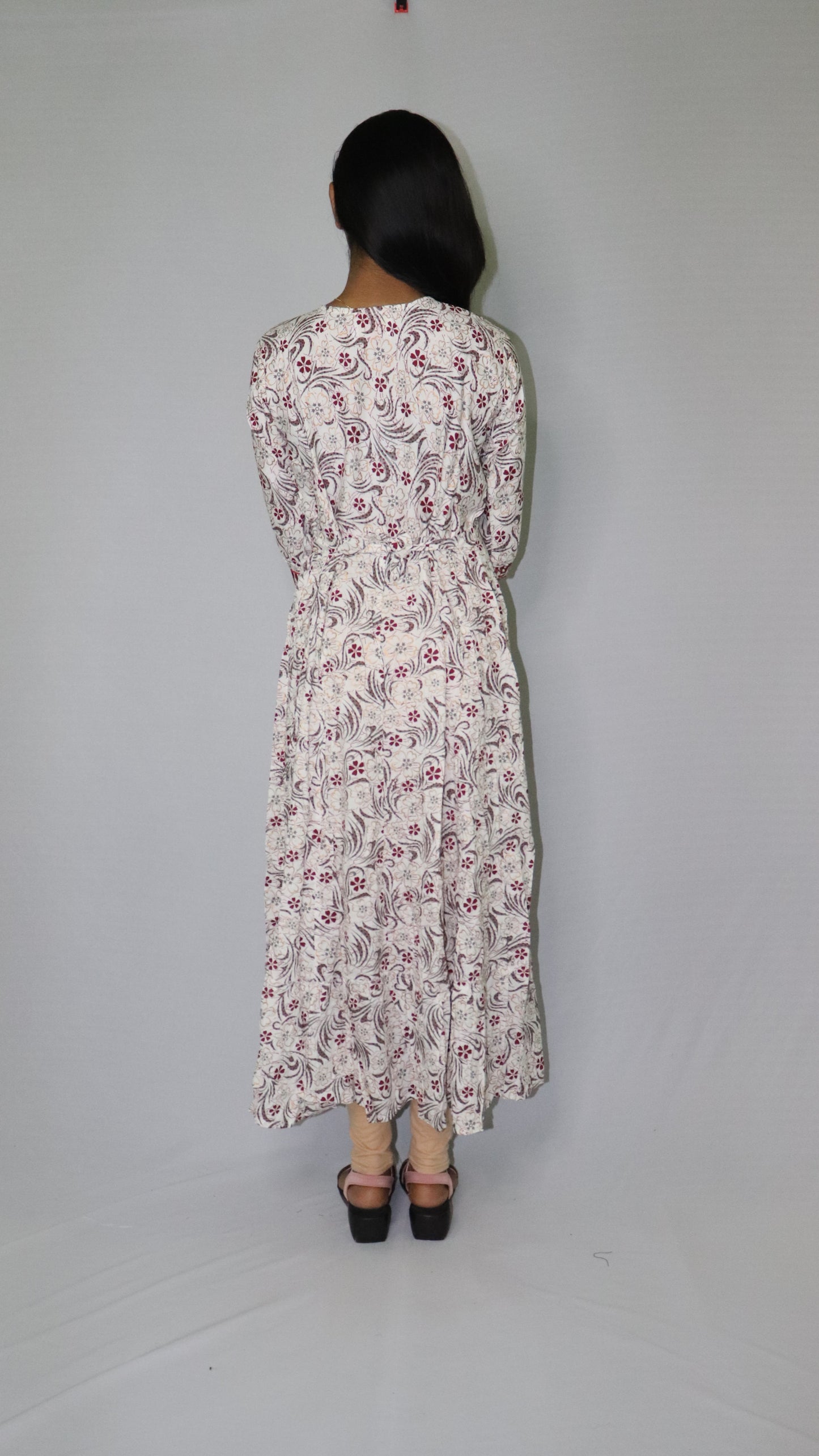 ATIMADE Women's White Printed Floral Long Kurti