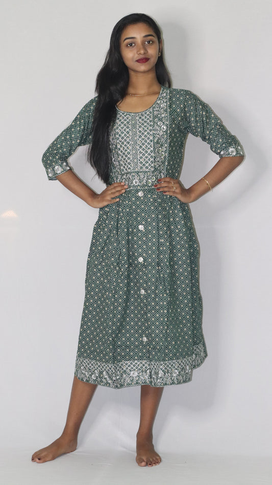 Women Printed Embroidery Cotton Blend Rayon Green Anarkali Kurti