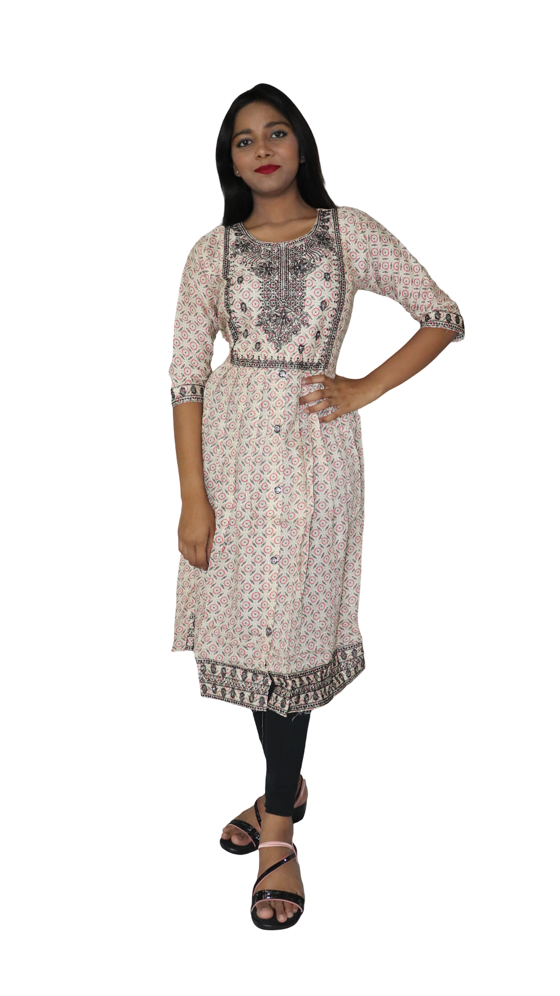 ATIMADE Embroidered Short Kurti