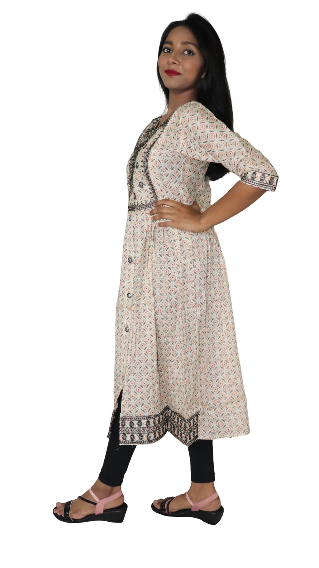 ATIMADE Embroidered Short Kurti
