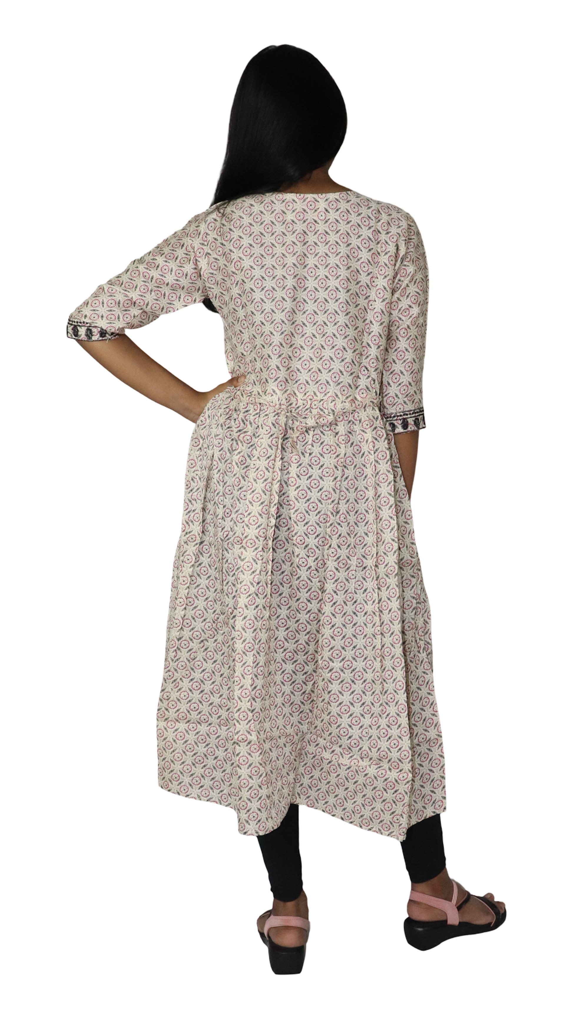 ATIMADE Embroidered Short Kurti